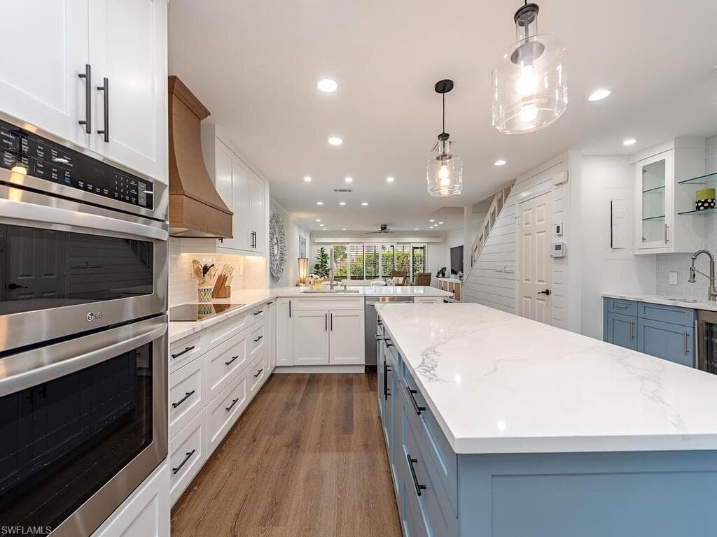 1020 6th St S 1020, Naples, FL 34102-6