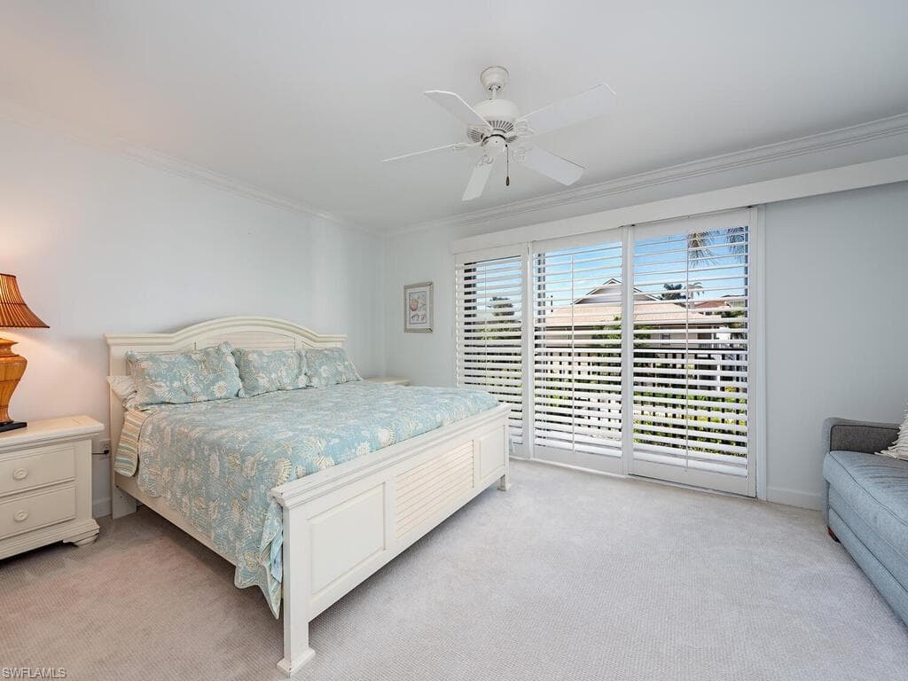 1020 6th St S 1020, Naples, FL 34102-8