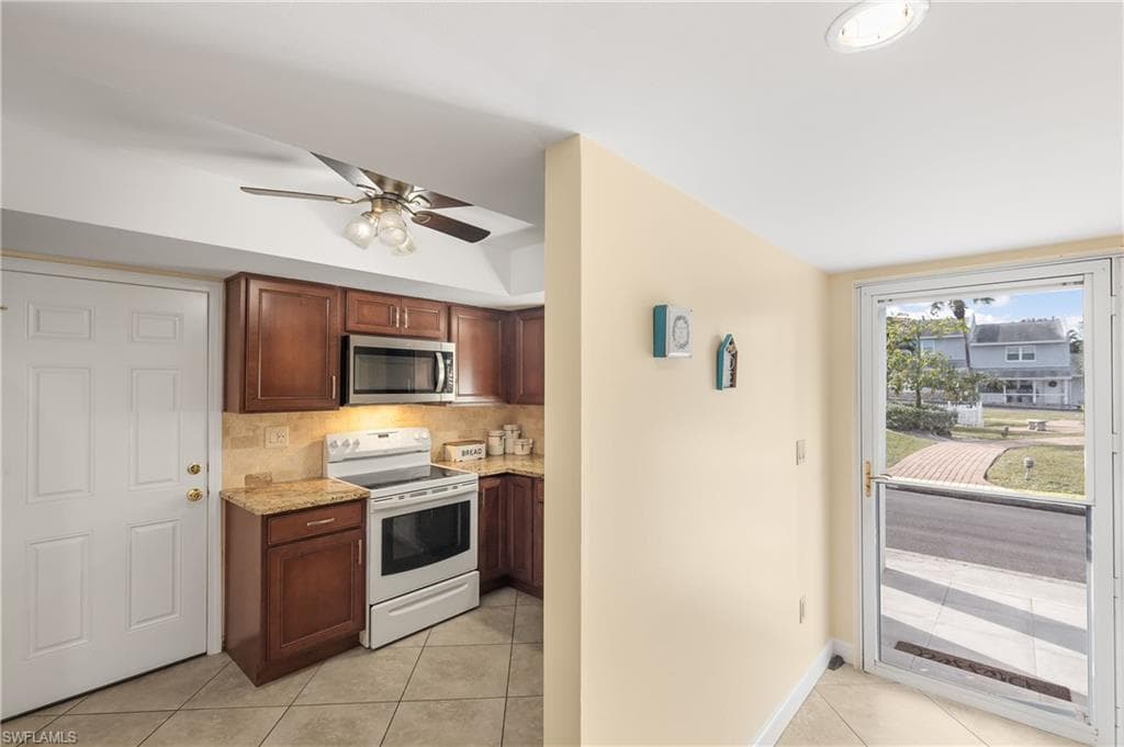 34 Watercolor Way 34, Naples, FL 34113-12