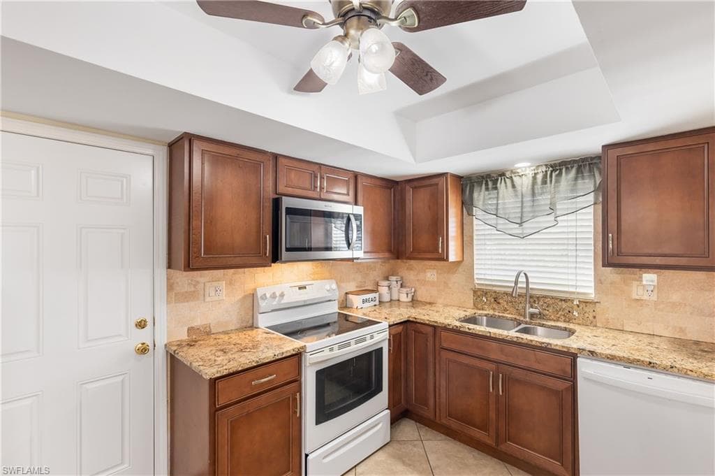 34 Watercolor Way 34, Naples, FL 34113-13