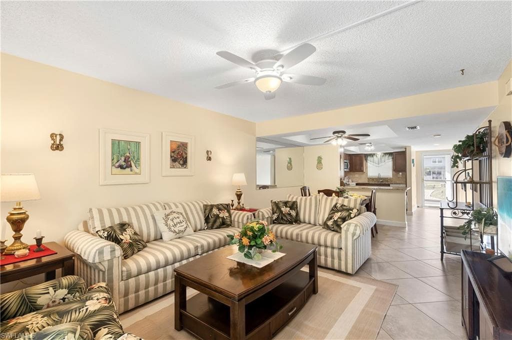 34 Watercolor Way 34, Naples, FL 34113-4