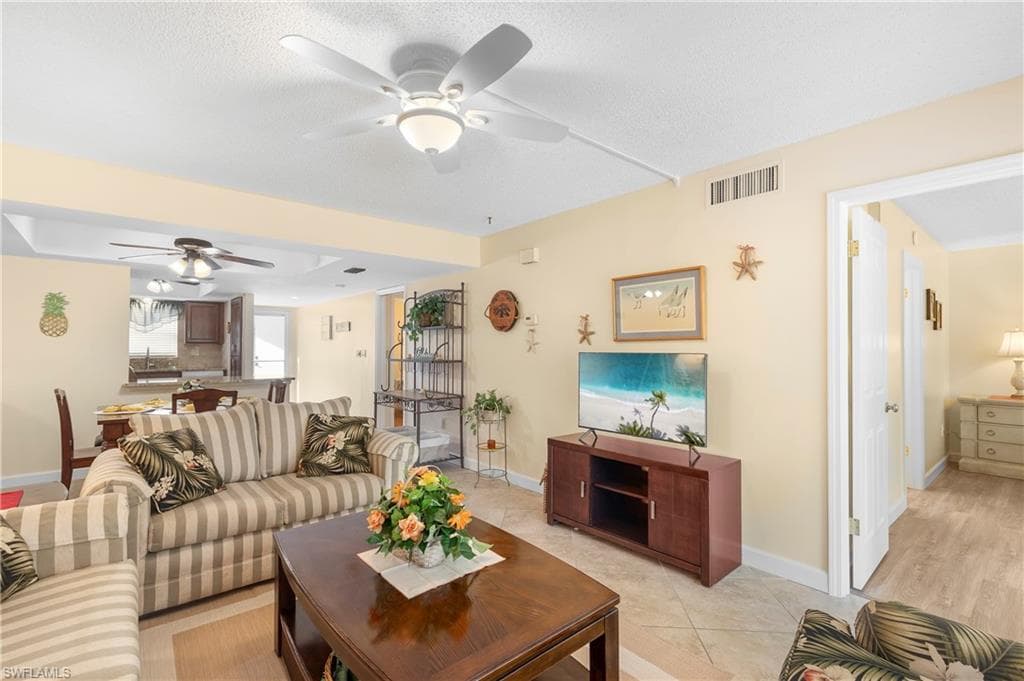 34 Watercolor Way 34, Naples, FL 34113-5