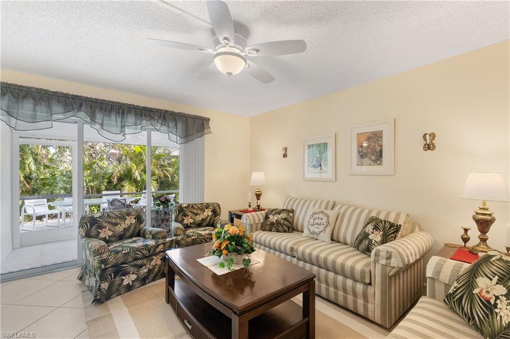 34 Watercolor Way 34, Naples, FL 34113-7