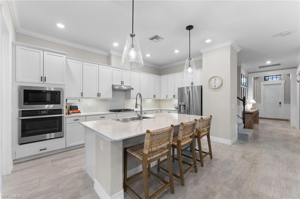 1811 Mustique St, Naples, FL 34120-11