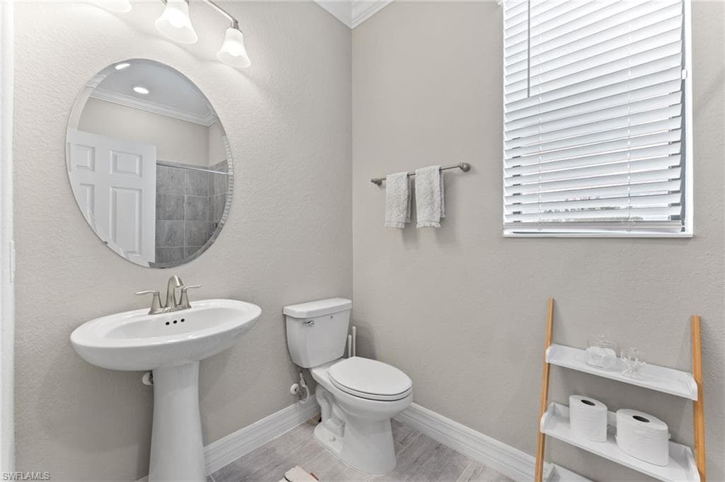 1811 Mustique St, Naples, FL 34120-16
