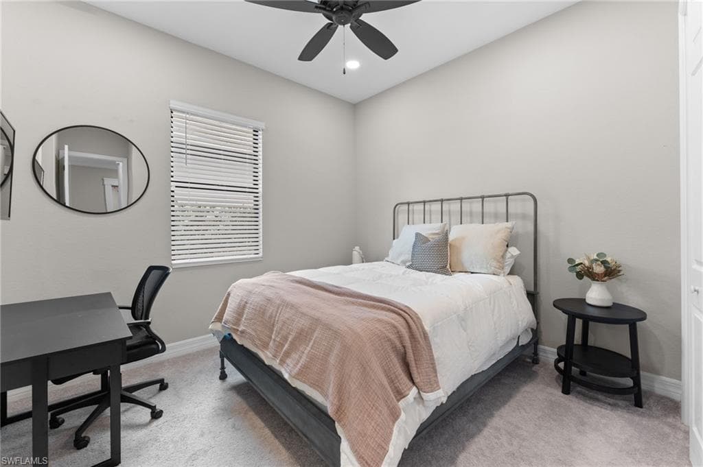 1811 Mustique St, Naples, FL 34120-34