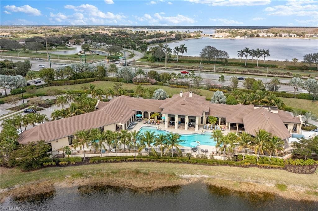 1811 Mustique St, Naples, FL 34120-45