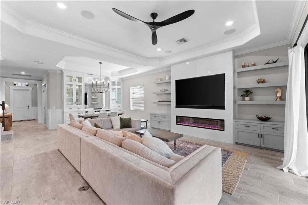 1811 Mustique St, Naples, FL 34120-7
