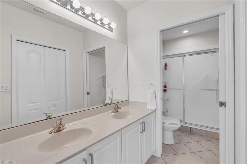 7835 Regal Heron Cir 306, Naples, FL 34104-14