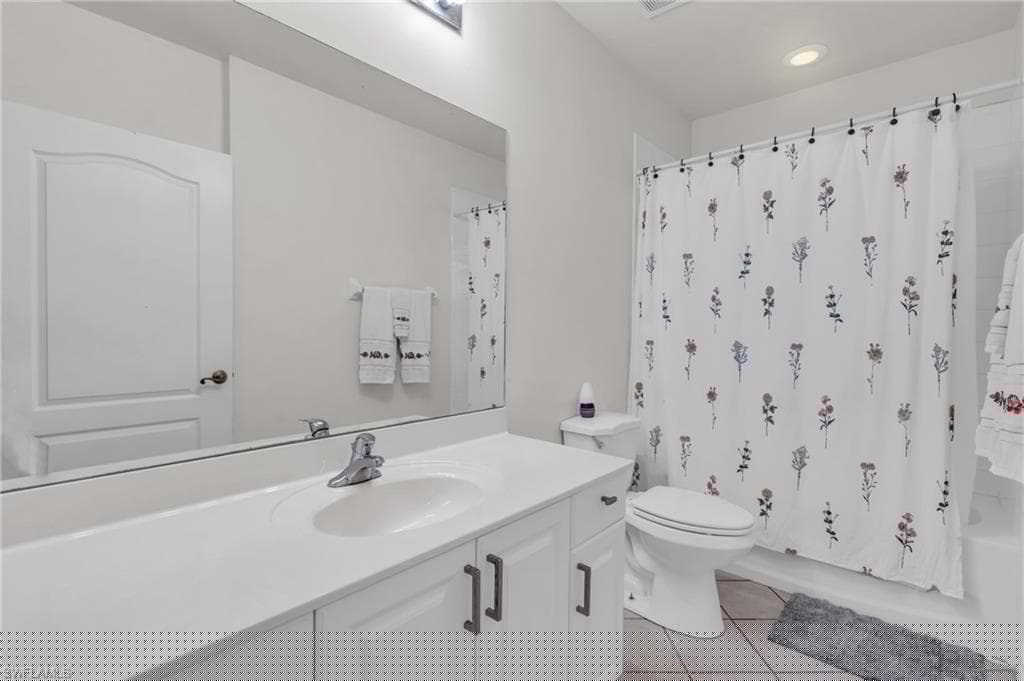 7835 Regal Heron Cir 306, Naples, FL 34104-18