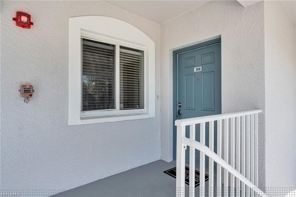 7835 Regal Heron Cir 306, Naples, FL 34104-20
