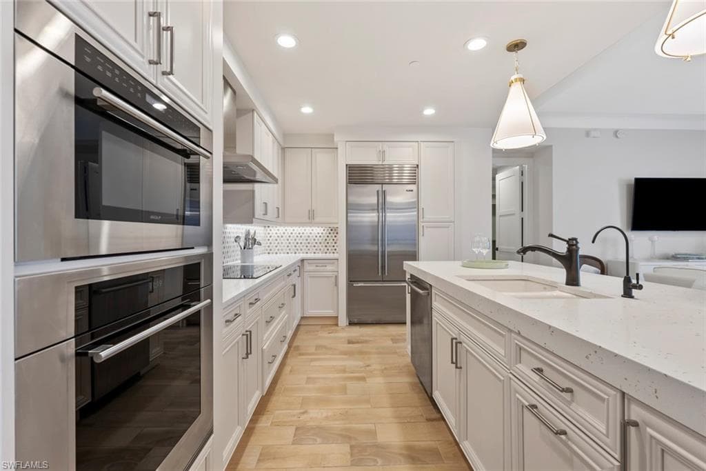 1035 3rd Ave S 317, Naples, FL 34102-15