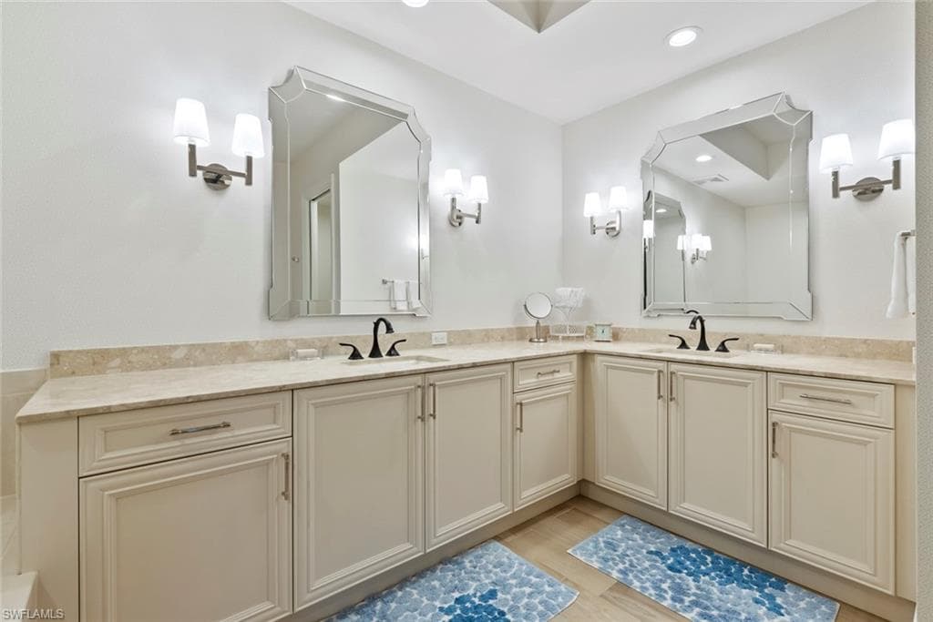 1035 3rd Ave S 317, Naples, FL 34102-23