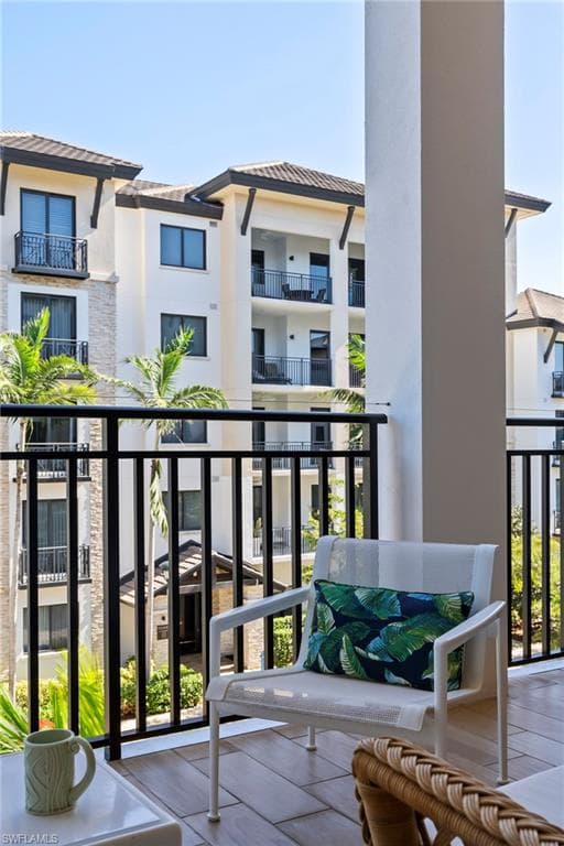 1035 3rd Ave S 317, Naples, FL 34102-29