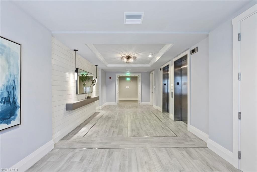 1035 3rd Ave S 317, Naples, FL 34102-31