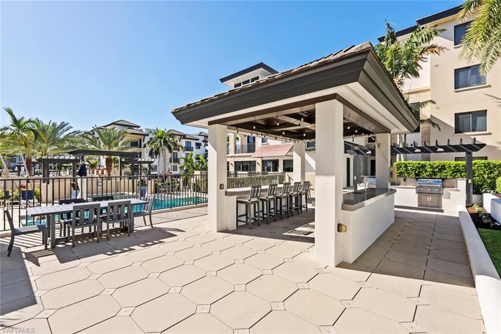 1035 3rd Ave S 317, Naples, FL 34102-34