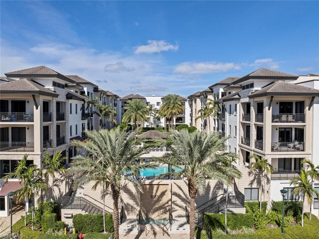 1035 3rd Ave S 317, Naples, FL 34102-38