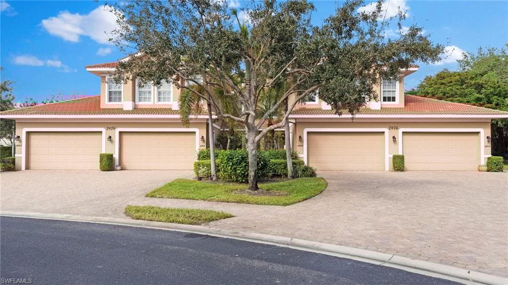 7876 Hawthorne Dr 1202, Naples, FL 34113-35