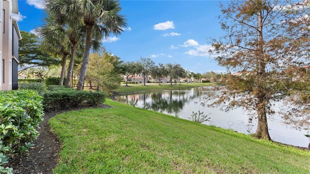 7876 Hawthorne Dr 1202, Naples, FL 34113-43