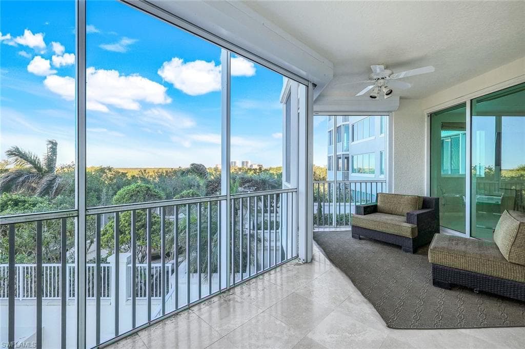 265 Indies Way 403, Naples, FL 34110-32