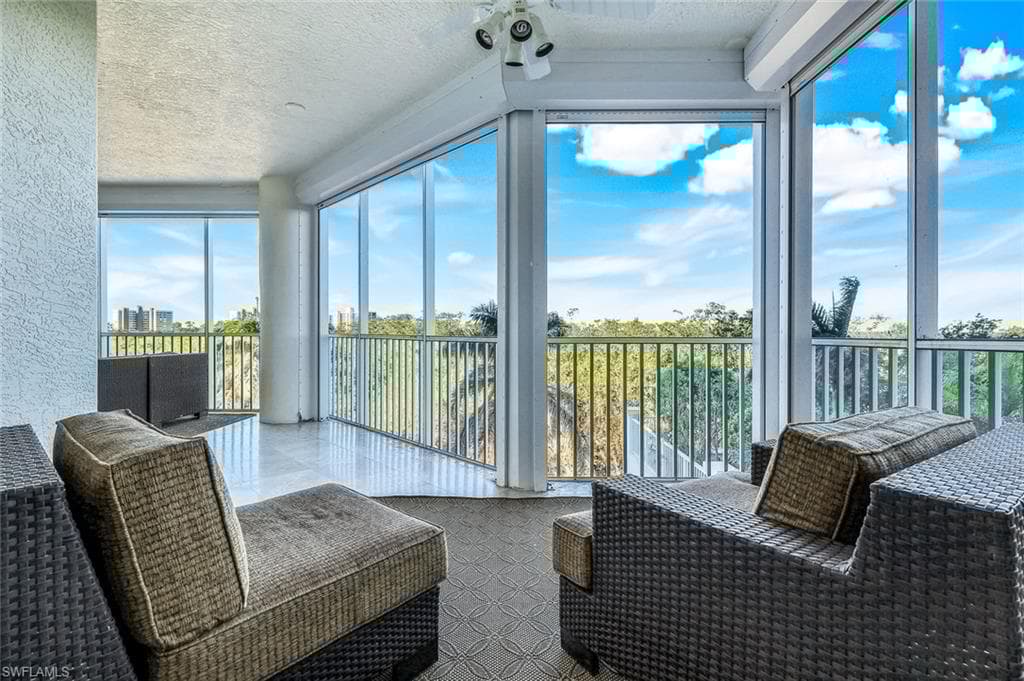 265 Indies Way 403, Naples, FL 34110-34