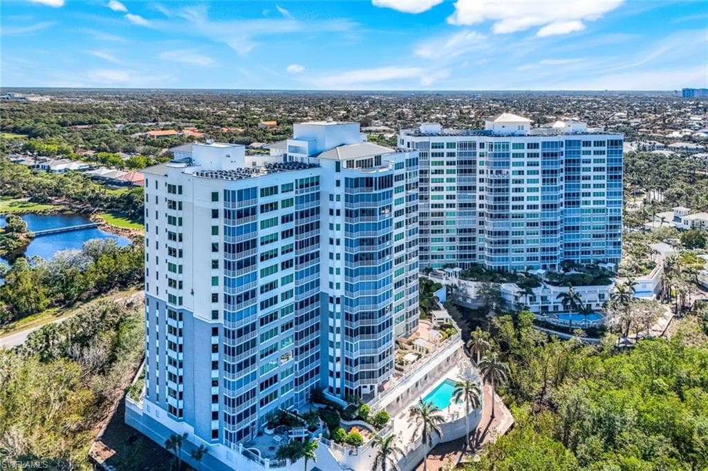 265 Indies Way 403, Naples, FL 34110-35