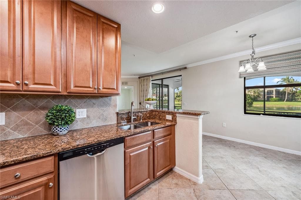 3165 Aviamar Cir 102, Naples, FL 34114-11