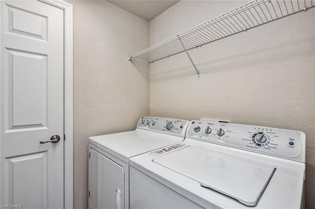 3165 Aviamar Cir 102, Naples, FL 34114-24