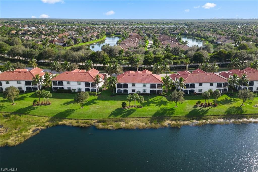 3165 Aviamar Cir 102, Naples, FL 34114-32