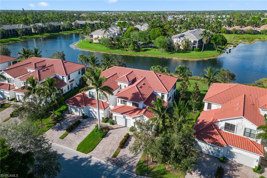 3165 Aviamar Cir 102, Naples, FL 34114-34