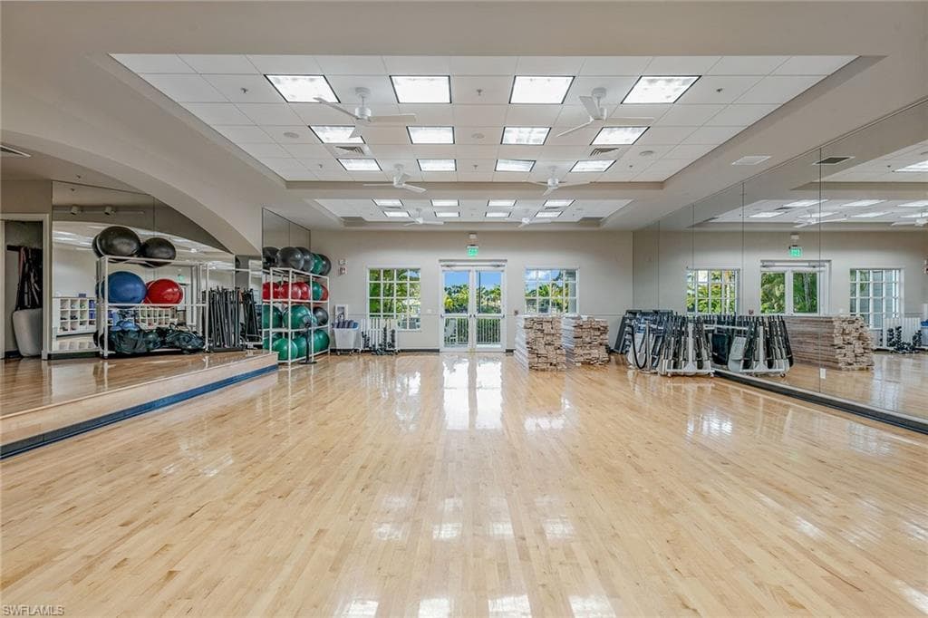 3165 Aviamar Cir 102, Naples, FL 34114-46
