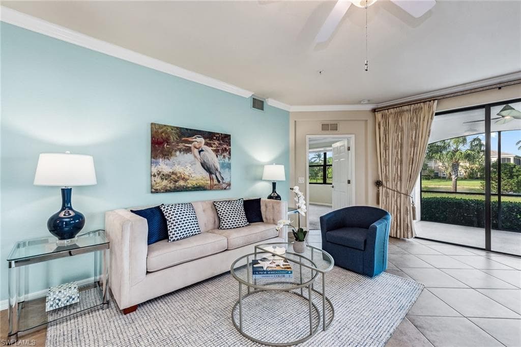 3165 Aviamar Cir 102, Naples, FL 34114-4