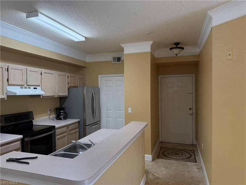 11510 Villa Grand 407, Fort Myers, FL 33913-8090-3