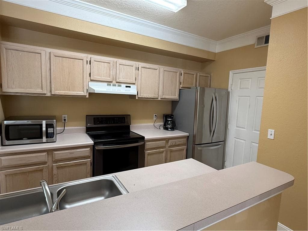 11510 Villa Grand 407, Fort Myers, FL 33913-8090-4