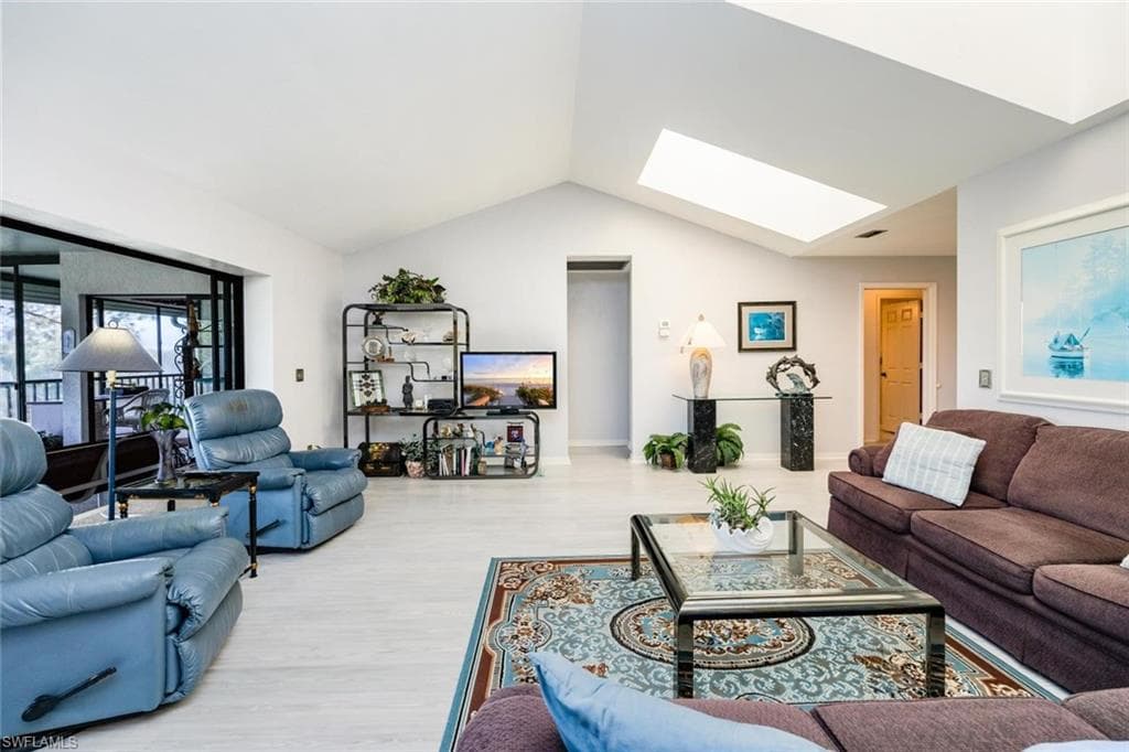 76 Cypress View Dr E-76, Naples, FL 34113-19