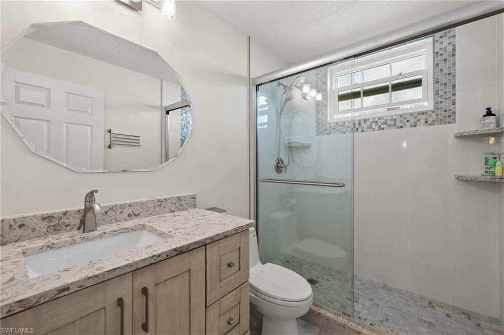7087 Barrington Cir 102, Naples, FL 34108-11
