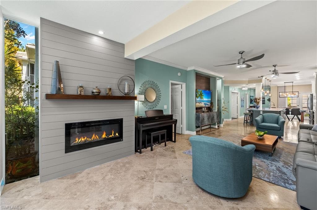 7087 Barrington Cir 102, Naples, FL 34108-7