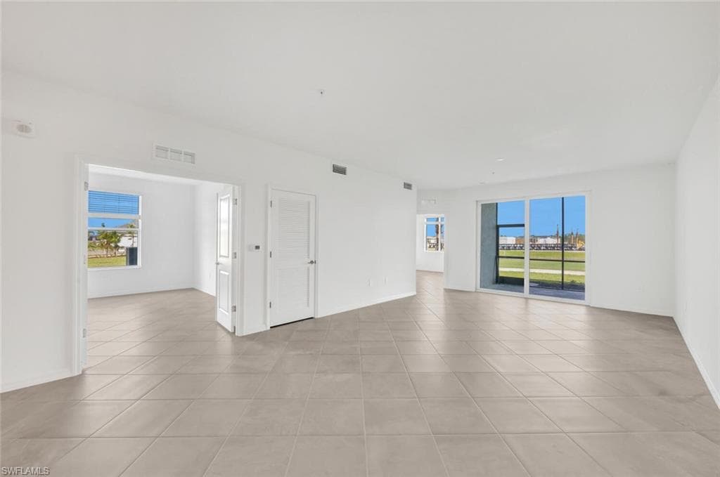 15255 Green Acres Ave 111, Punta Gorda, FL 33982-8