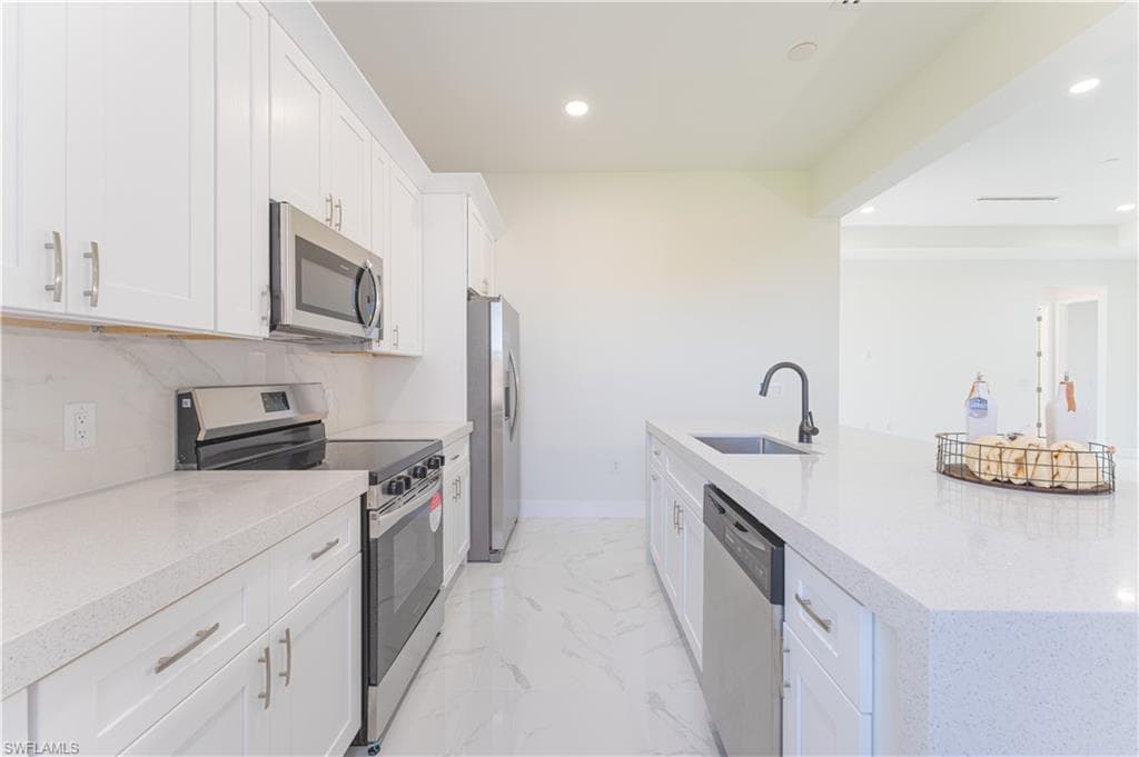 1407 5th Ave, Cape Coral, FL 33909-13