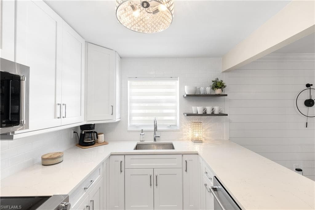 260 Lanchester Ct 36, Naples, FL 34112-14