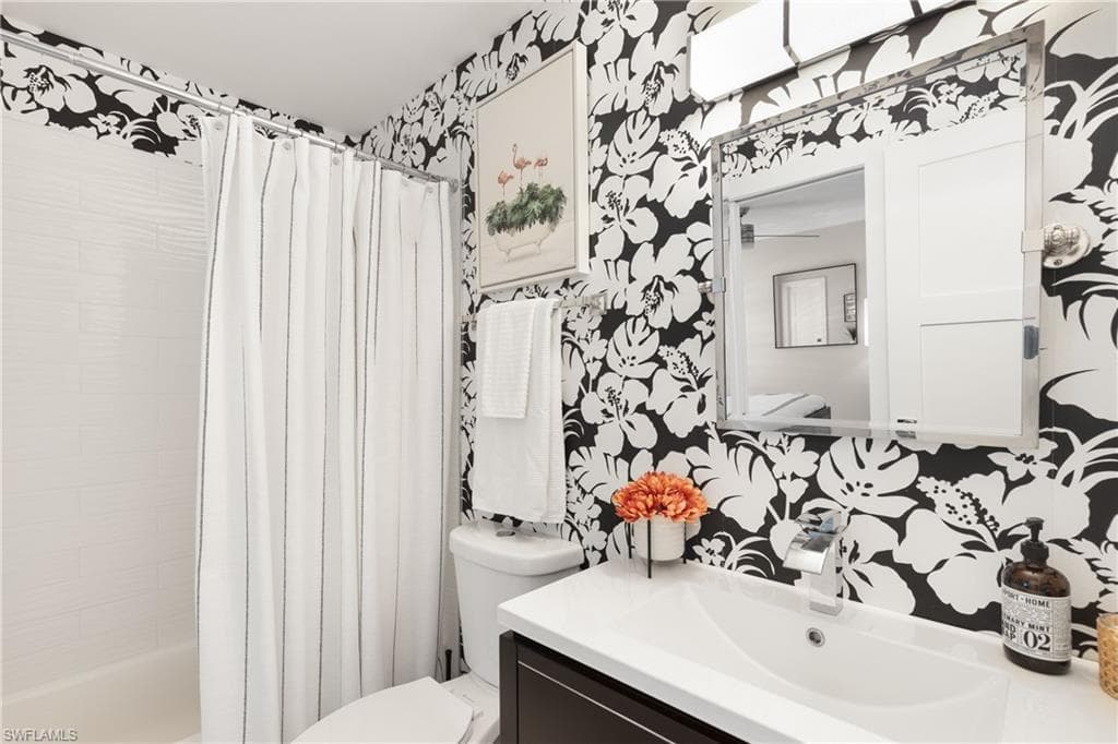 260 Lanchester Ct 36, Naples, FL 34112-19
