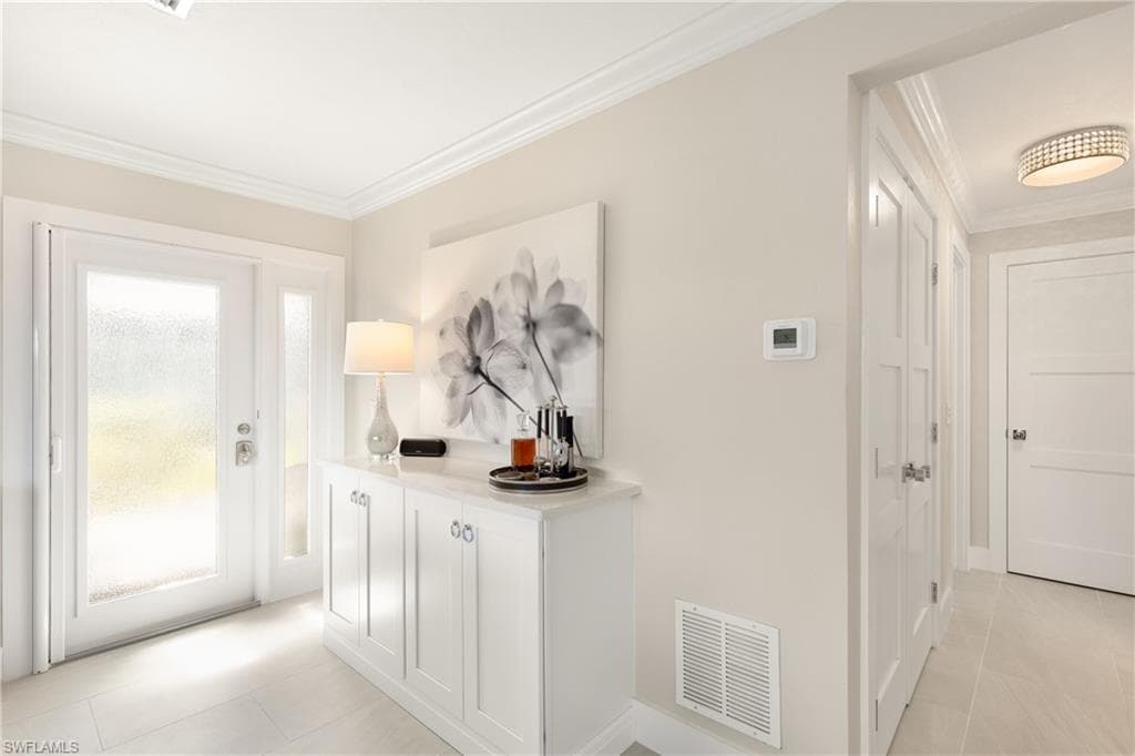 260 Lanchester Ct 36, Naples, FL 34112-4