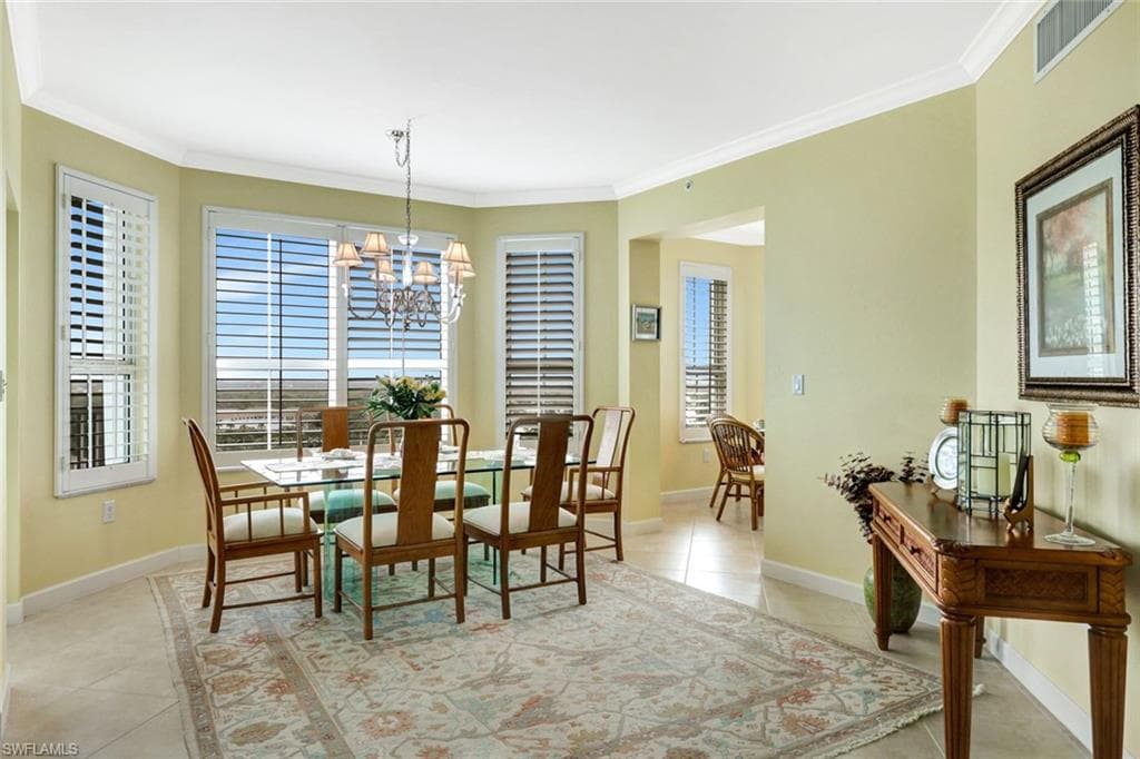 325 Dunes Blvd 1007, Naples, FL 34110-9