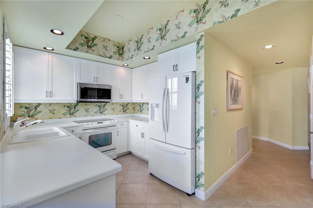 325 Dunes Blvd 1007, Naples, FL 34110-14