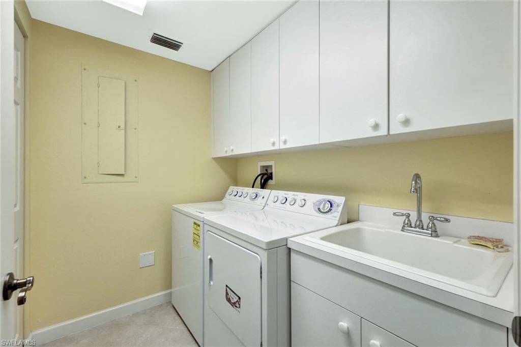325 Dunes Blvd 1007, Naples, FL 34110-23