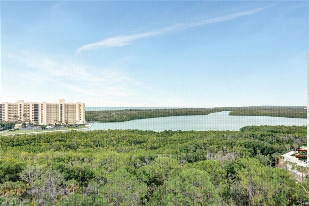 325 Dunes Blvd 1007, Naples, FL 34110-3