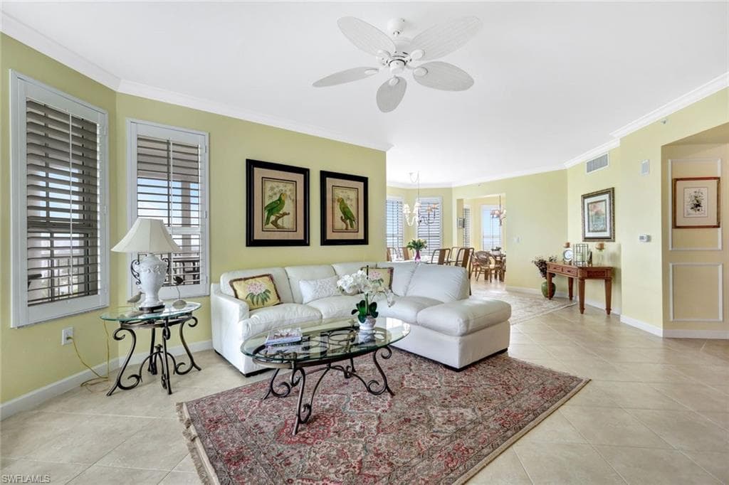 325 Dunes Blvd 1007, Naples, FL 34110-7