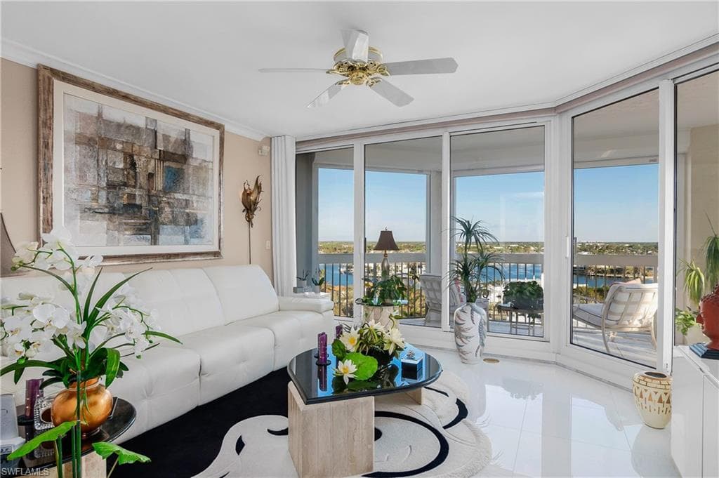4021 Gulf Shore Blvd N 903, Naples, FL 34103-36