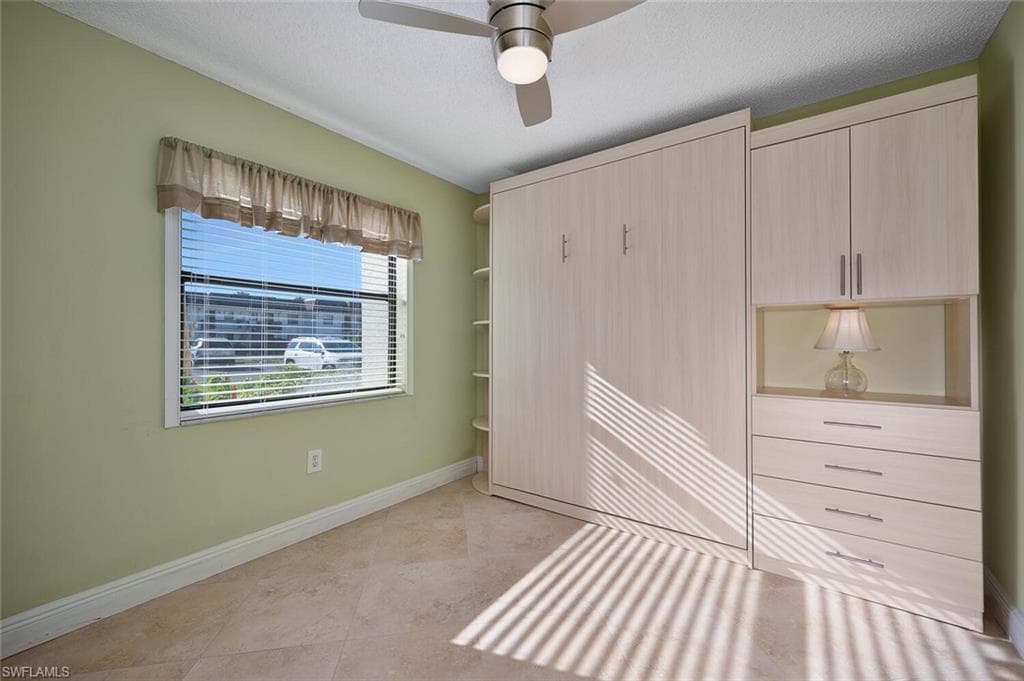 4198 27th Ct SW 103, Naples, FL 34116-8