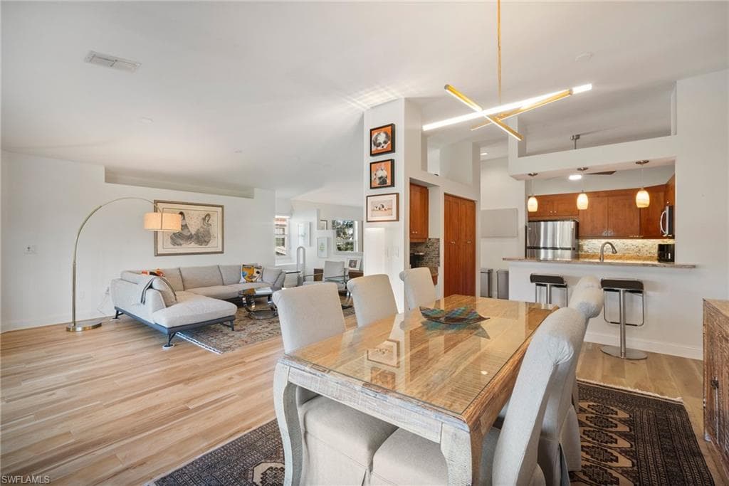 2436 Orchid Bay Dr G-204, Naples, FL 34109-18